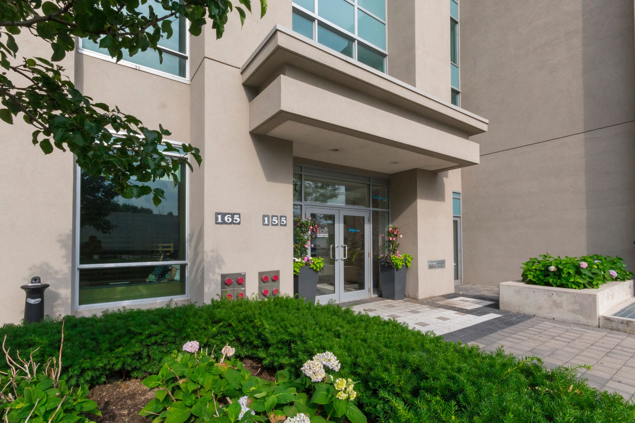 165 Legion Road North 624 Etobicoke