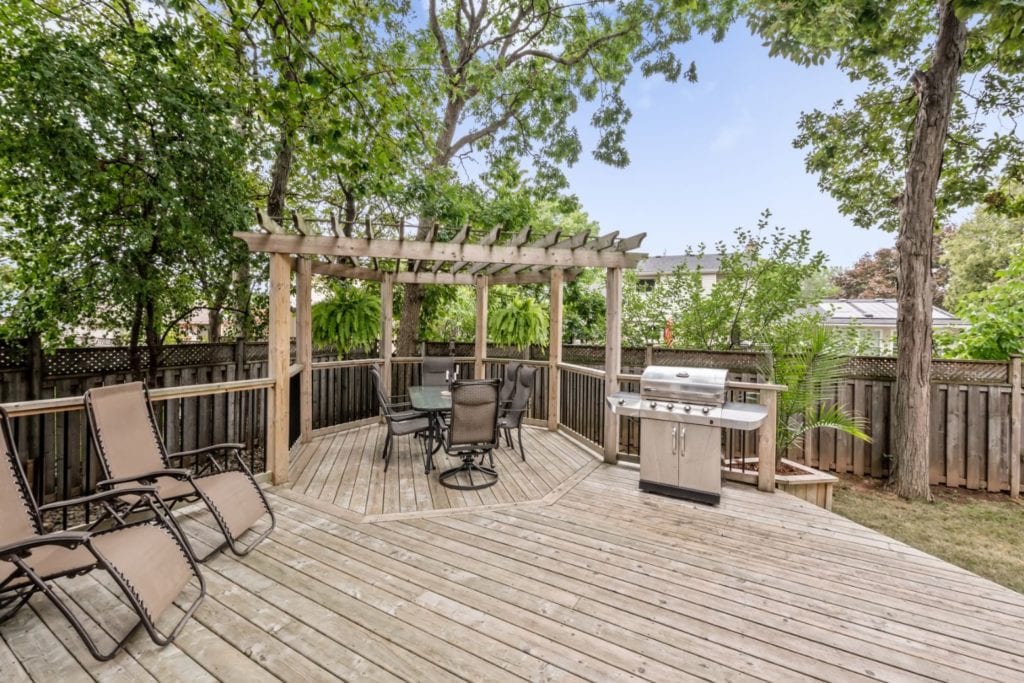 12 Woodsview Place | Grimsby | Deck