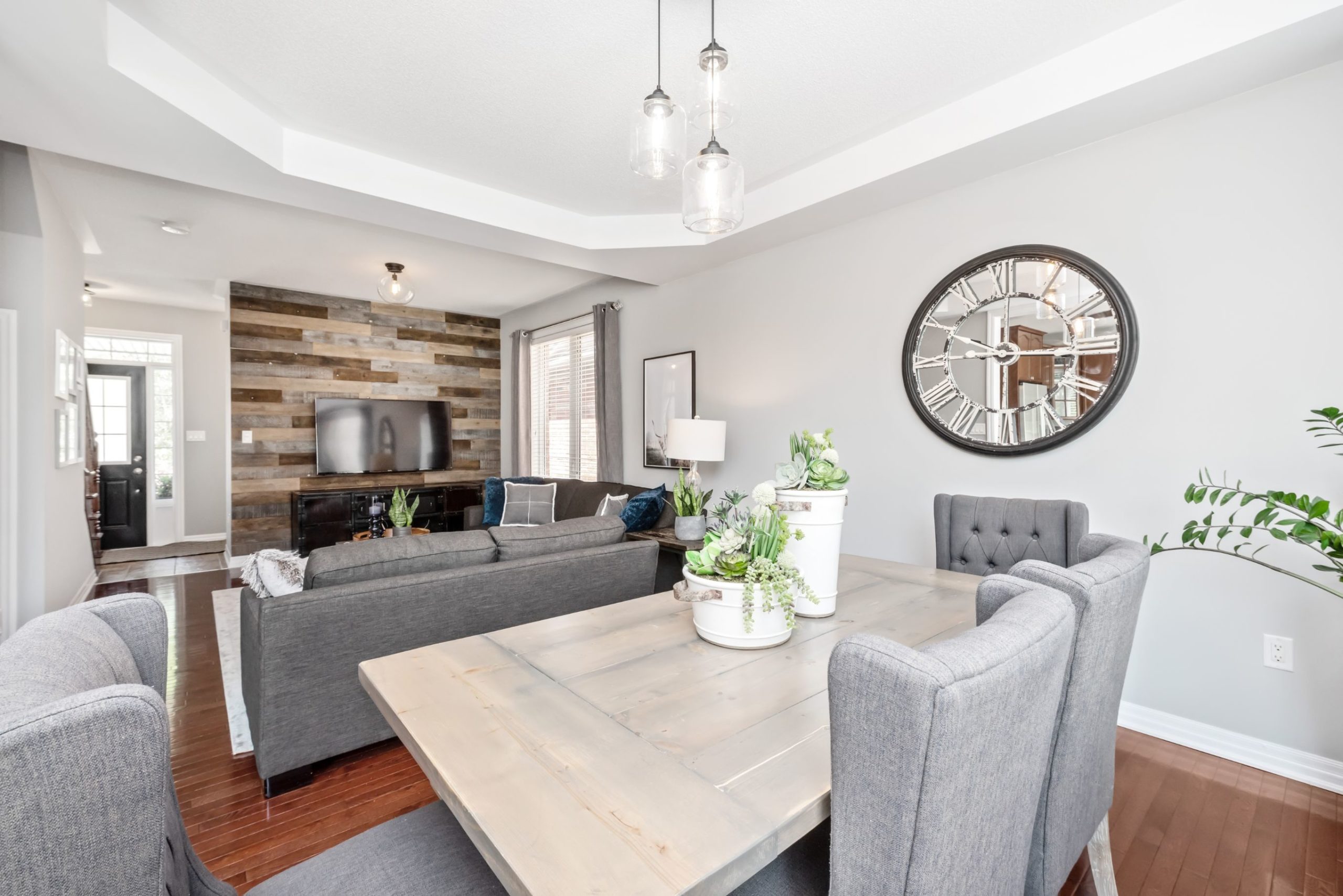 330 Montreal Circle Stoney Creek Van Geest Group