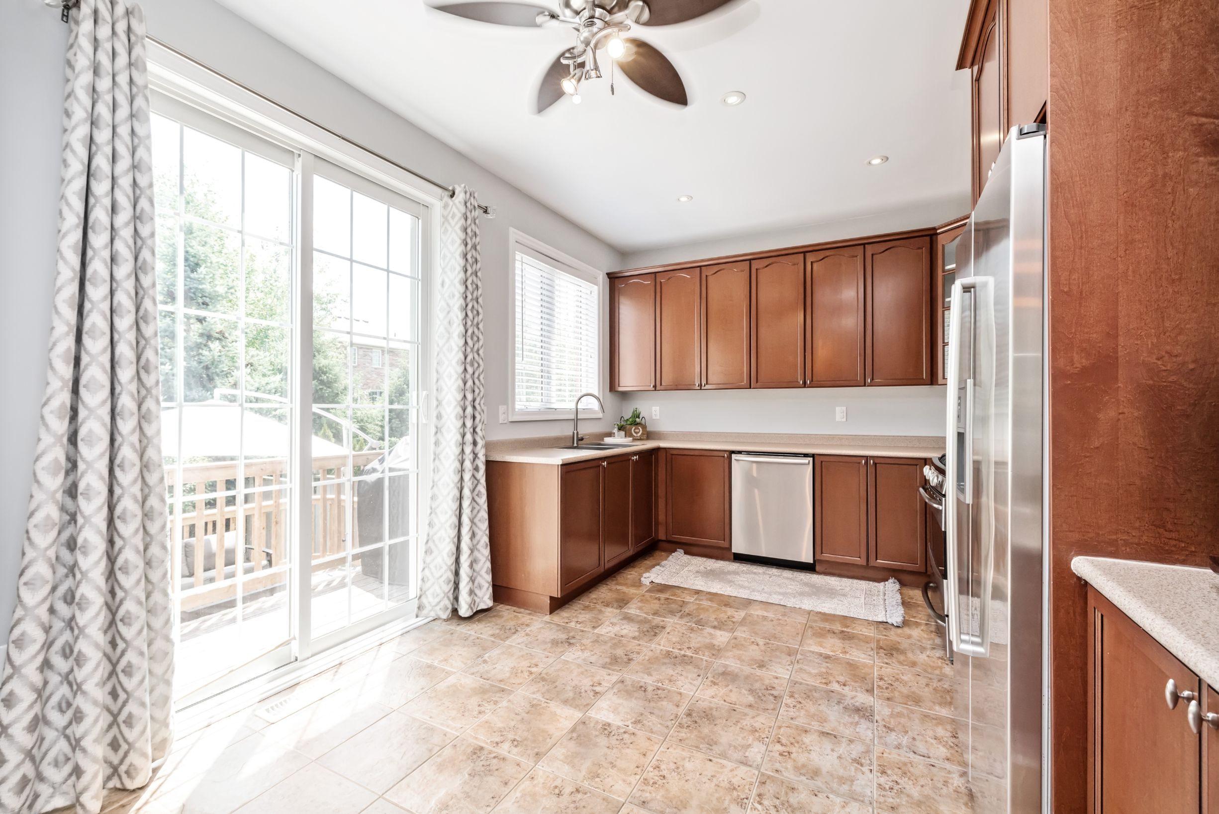 330 Montreal Circle Stoney Creek Van Geest Group